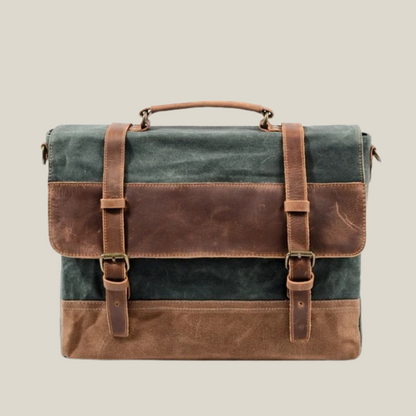 Oakern Voyager Messenger – Waxed Canvas & Leather Laptop Bag