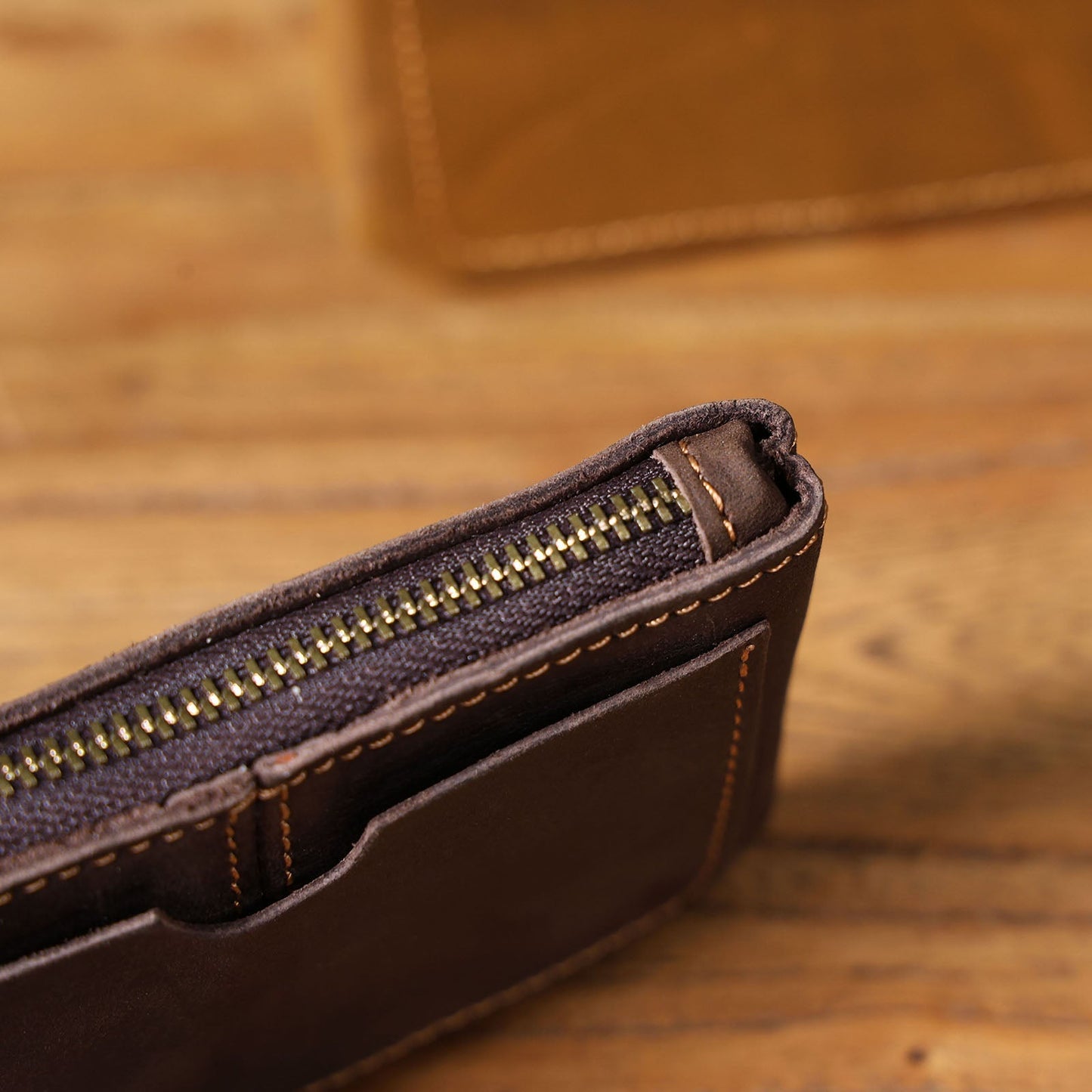 Oakern Slim Leather Wallet (Gift)
